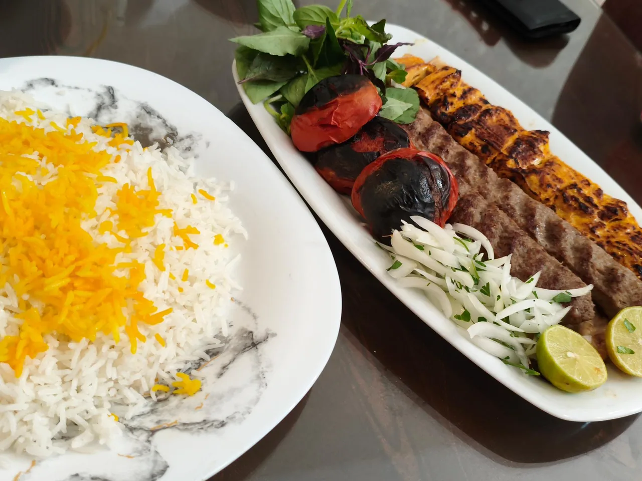 رستوران رز طلایی یزد