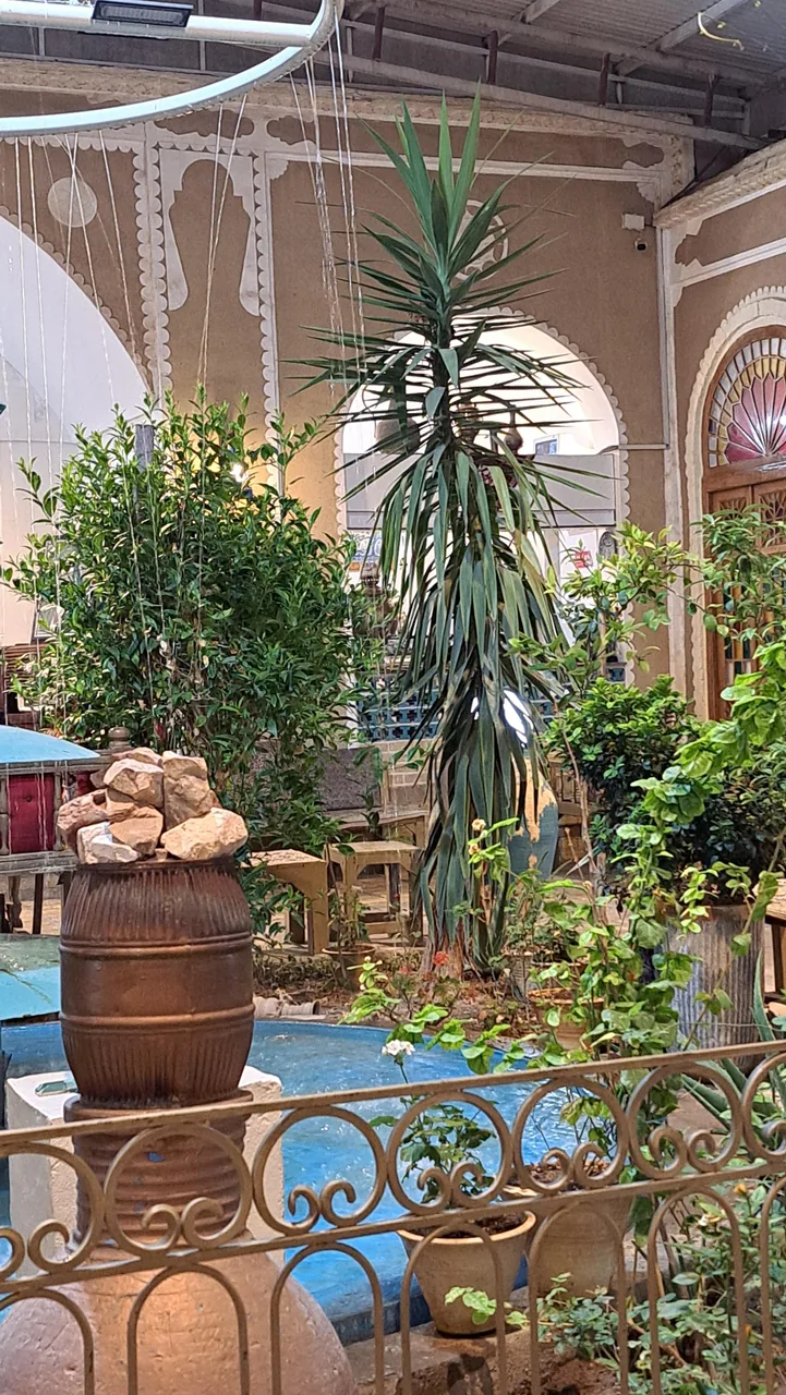 رستوران شبهای کویر - تصویر 2