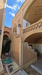 رستوران هتل کاروانسرای مشیر