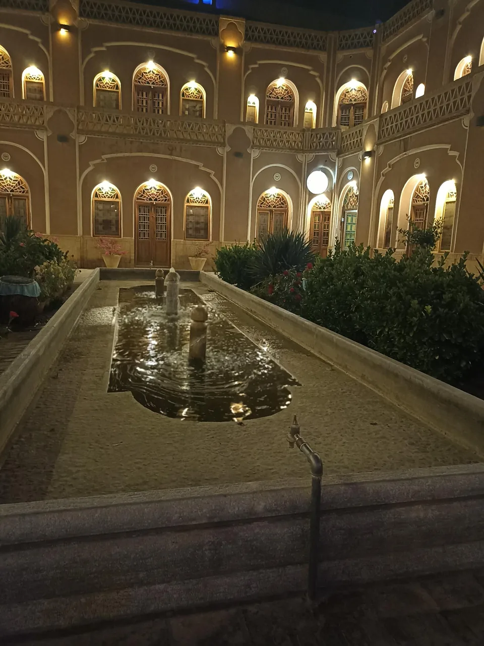 رستوران هتل کاروانسرای مشیر - تصویر 3