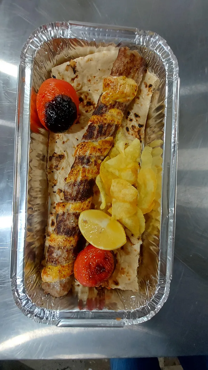 غذای بیرون بر معراج - تصویر 2
