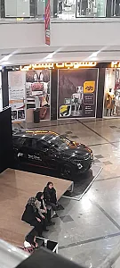 مرکز خرید بزرگ شهر