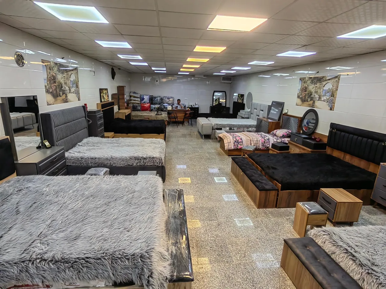 تخت و‌ تشک آکاژو - تشک و کالای خواب در یزد