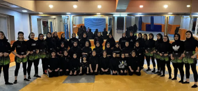 باشگاه رزمی کبراکای بانوان اصفهان