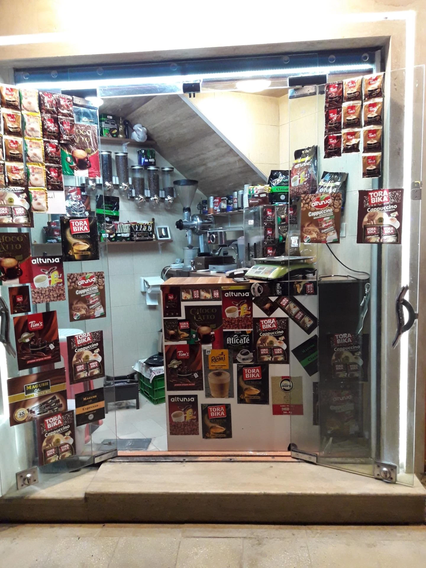 کافه فانوس
