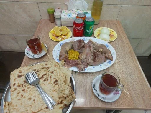 کله‌پاچه اکبری