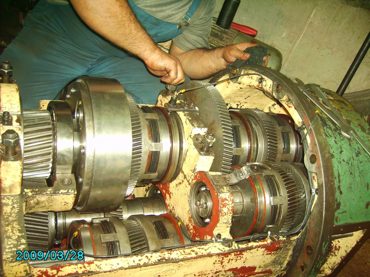 خدمات مکانیک زنده رود - تصویر 3