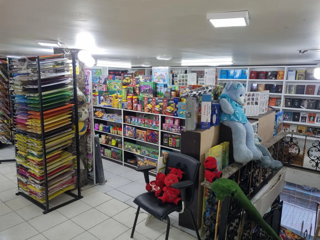 دنیای کتاب و هایپرتحریر آراستگان - تصویر 3