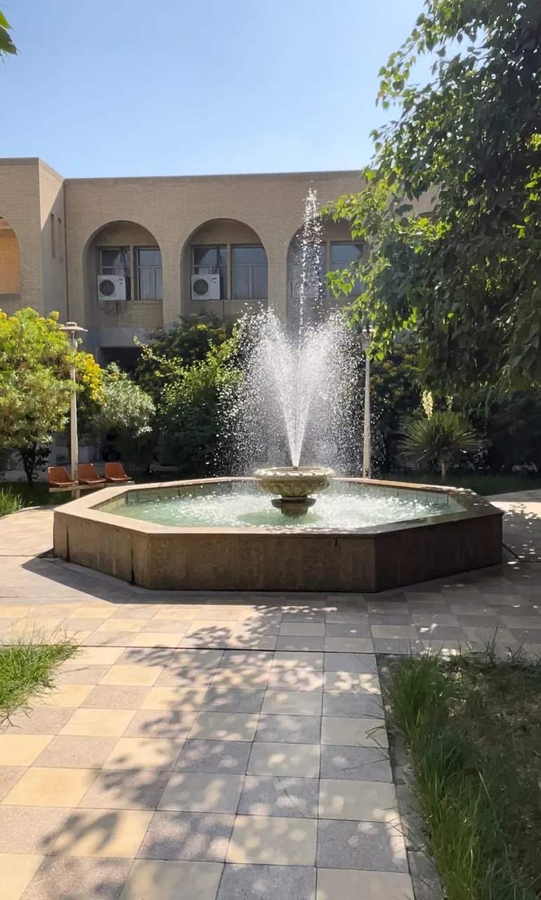 دانشکده ادبیات و علوم انسانی دانشگاه شهید چمران - تصویر 4