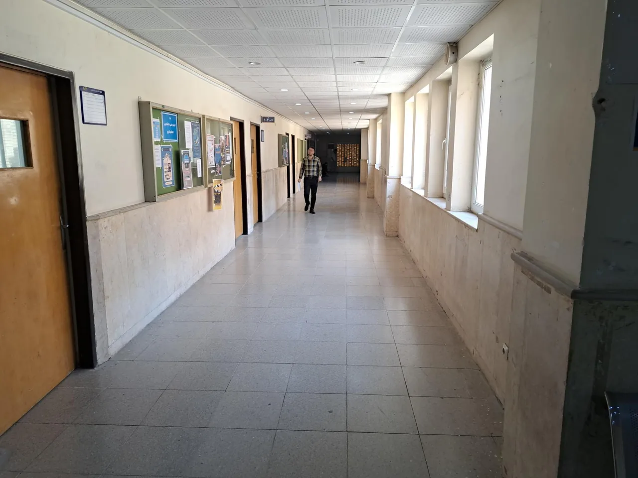 دانشکده اقتصاد و علوم اجتماعی - تصویر 3