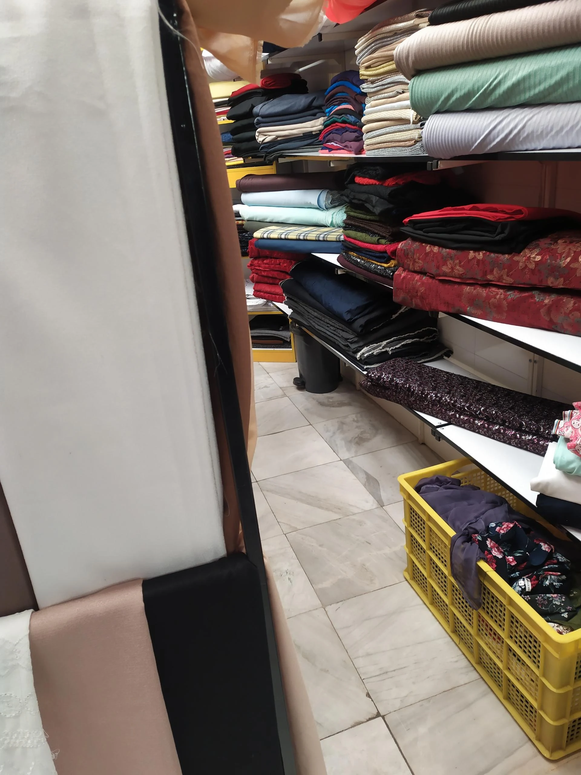 پارچه سرای موحدی
