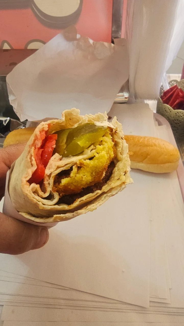 دکتر فلافل - تصویر 3