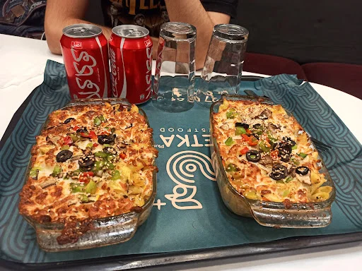 فست فود لتکا