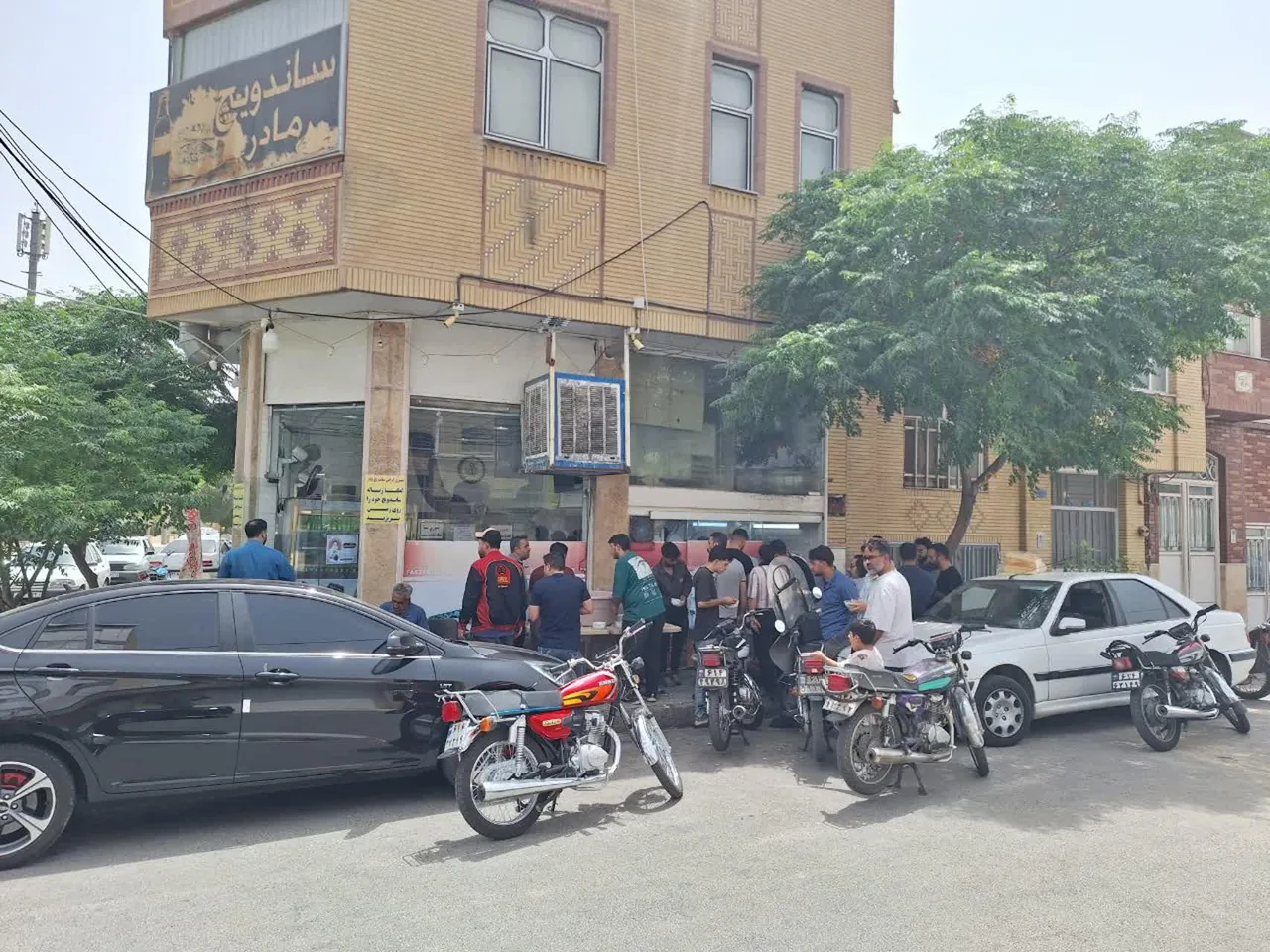 ساندویچ مادر
