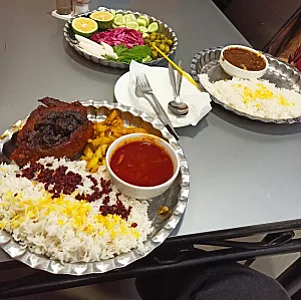 غذا خوری گلستان