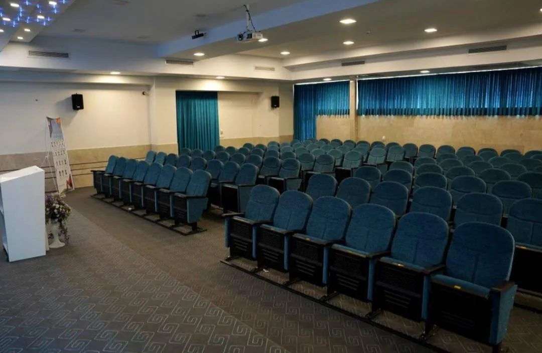 دبیرستان نمونه دولتی دکتر حسابی - تصویر 3