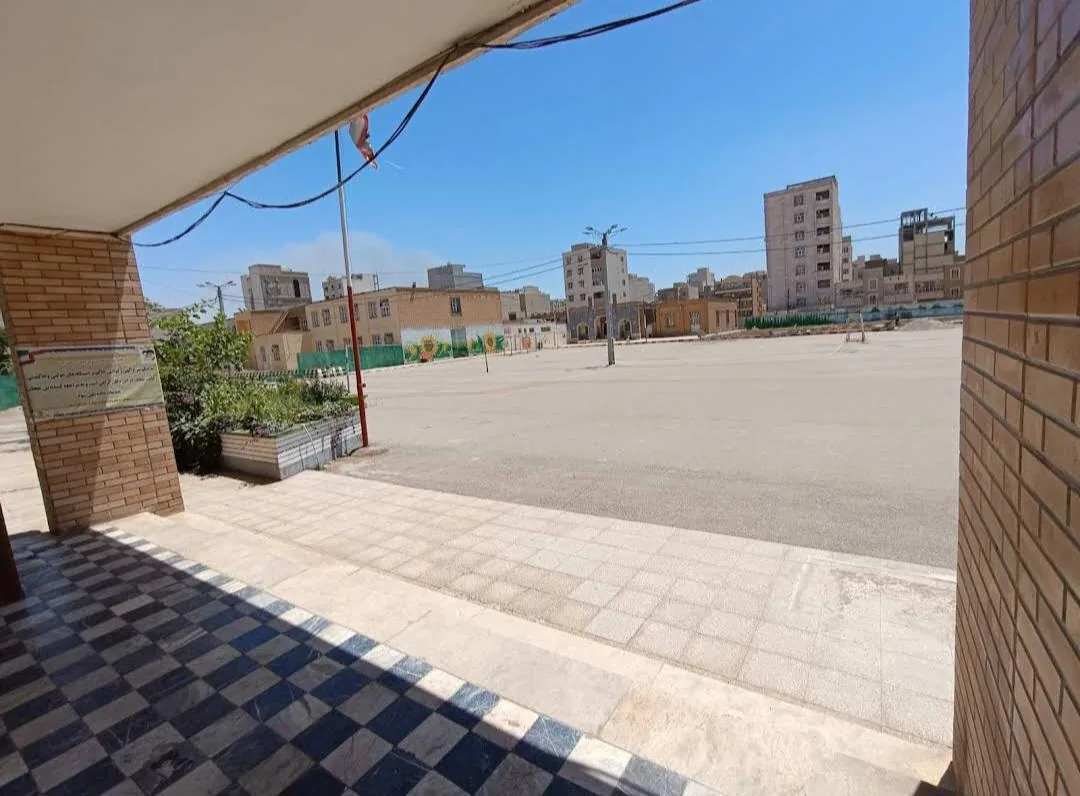 دبیرستان نمونه دولتی دکتر حسابی - تصویر 4