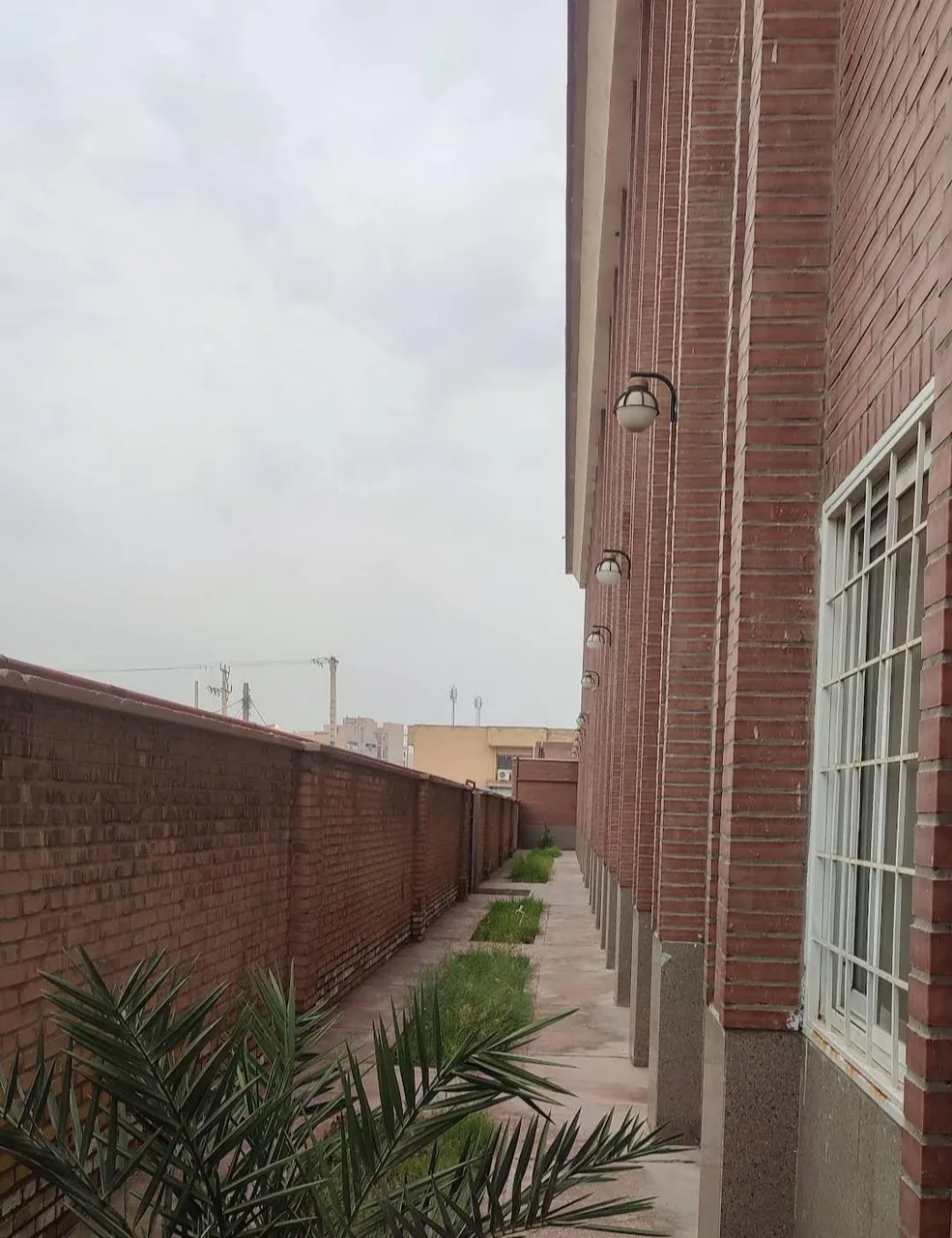 دبیرستان 22 بهمن 57 اهواز - تصویر 2