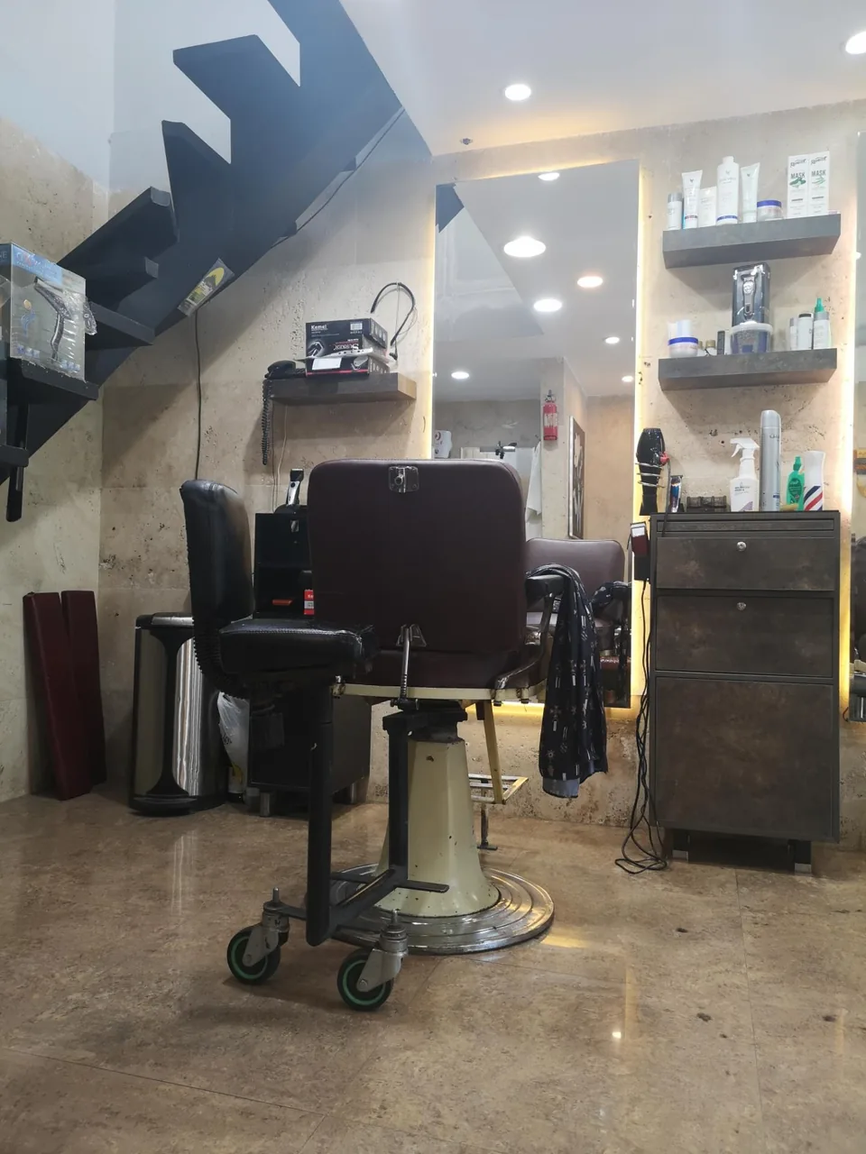 آرایشگاه مردانه باربر - تصویر 4