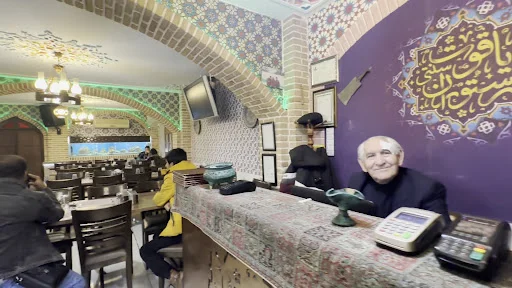 رستوران سنتی یاقوت