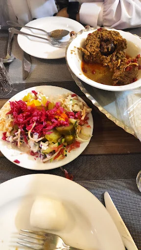 رستوران سنتی یاقوت