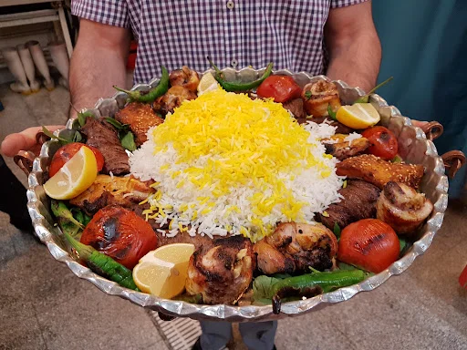 رستوران سنتی یاقوت