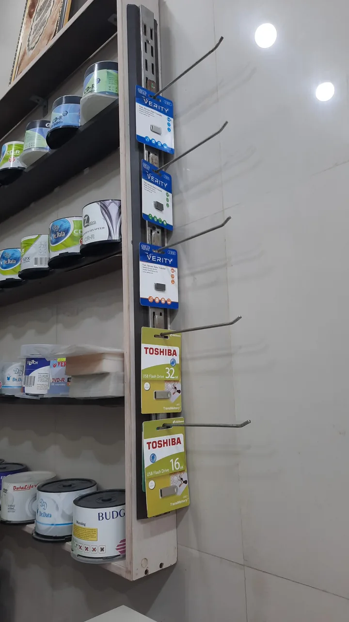 کافی نت زیبانت نمایندگی همراه اول ایرانسل و رایتل