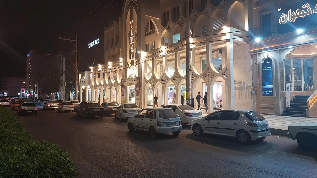 گالری طلا و جواهرات ماهور - تصویر 2