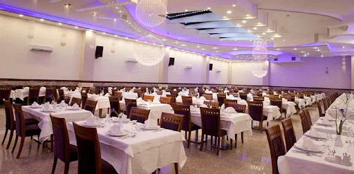 رستوران بین المللی ایپکیولو