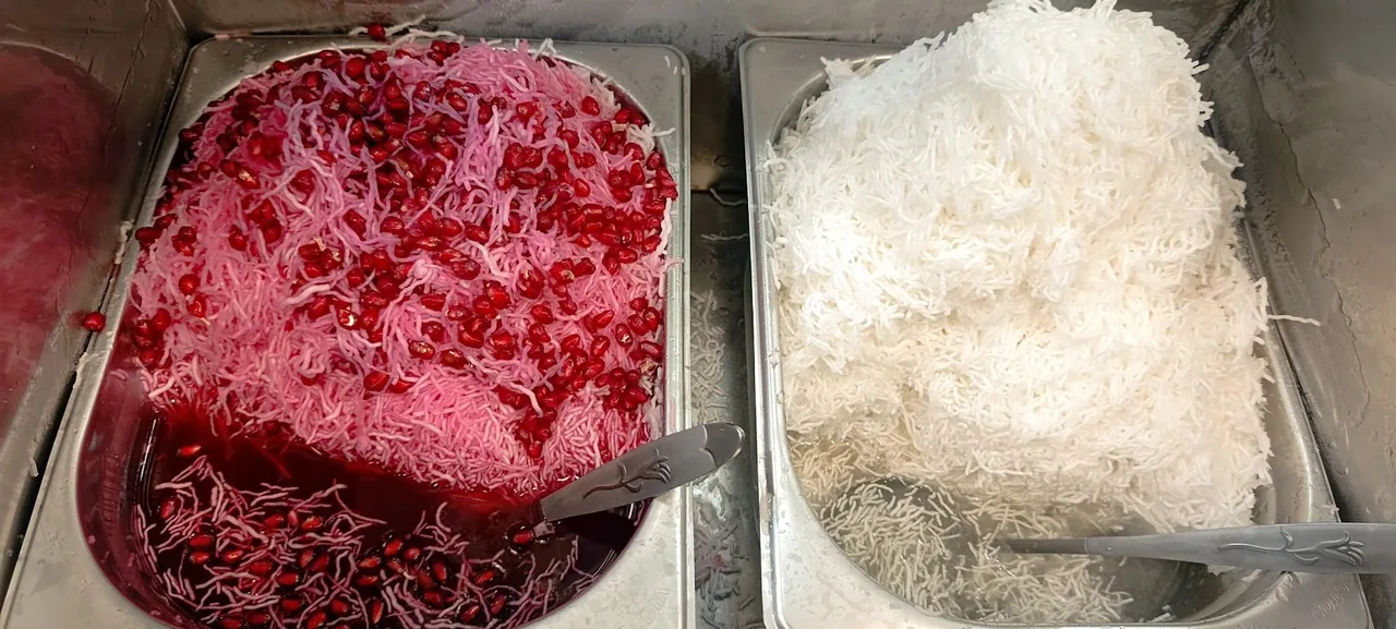 بستنی فروشی علی پاشا - تصویر 2