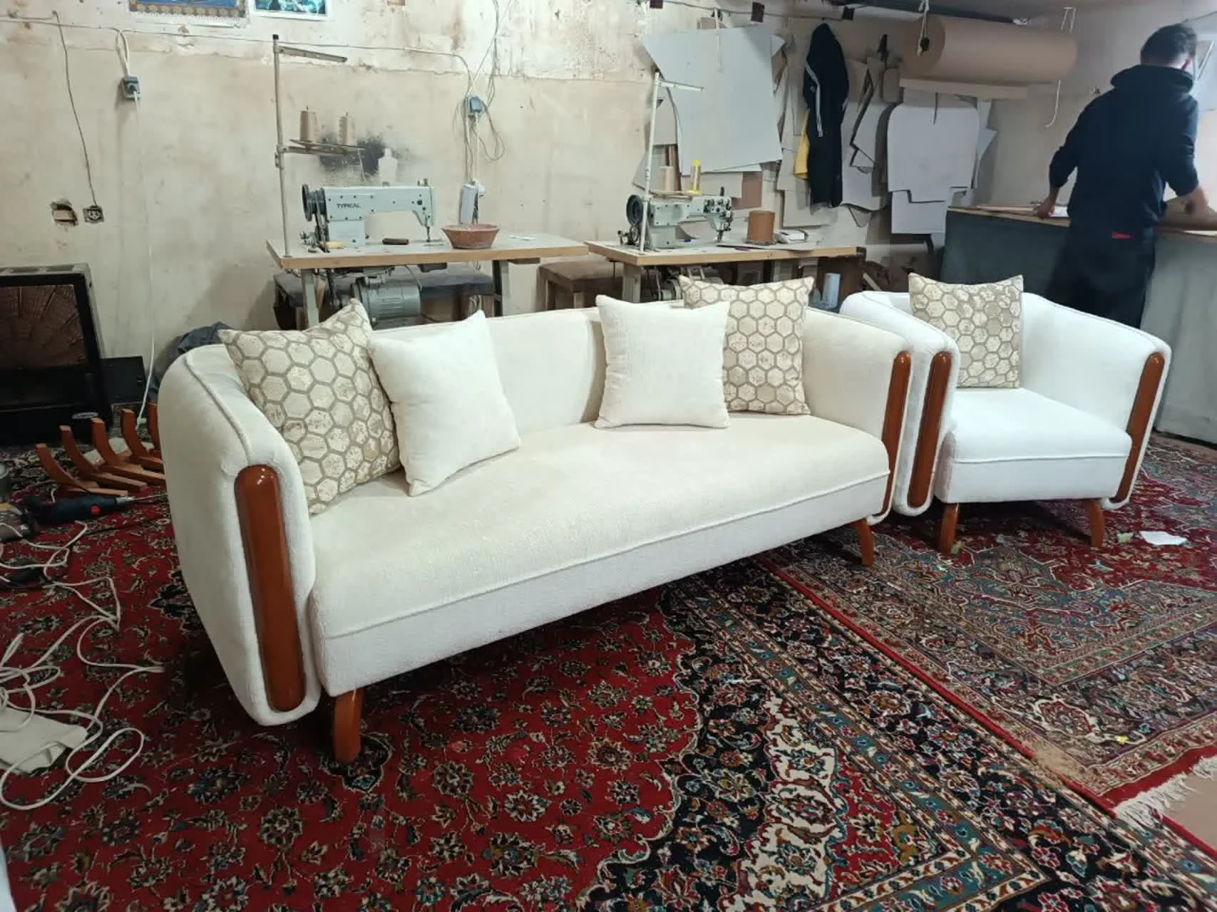 مبلمان آیلین