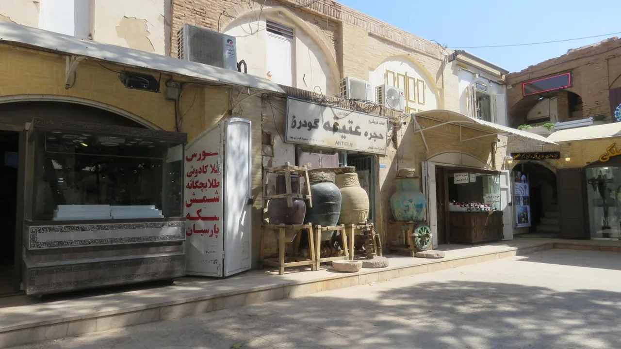 حجره عتیقه گودرز - تصویر 4