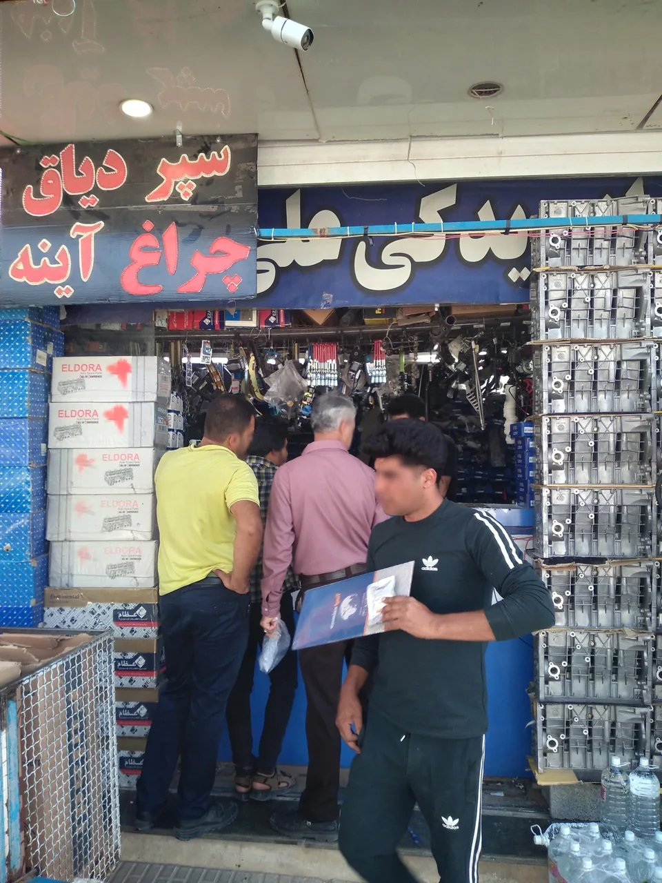 لوازم یدکی مرکزی علی صادقی - لوازم یدکی خودرو در کرمان - تصویر 2