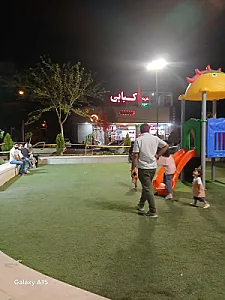 کبابی نشاط