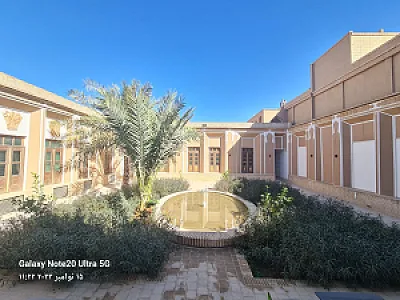 کلبه ترش وشیرین