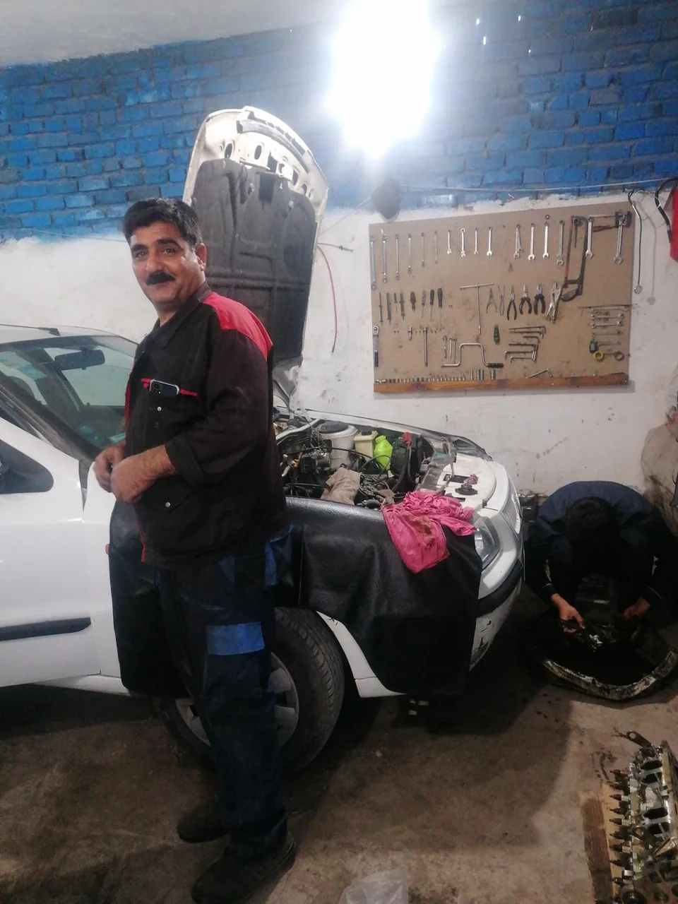 تعمیرگاه خسرویان - تعمیرگاه خودرو در کرمان - تصویر 2