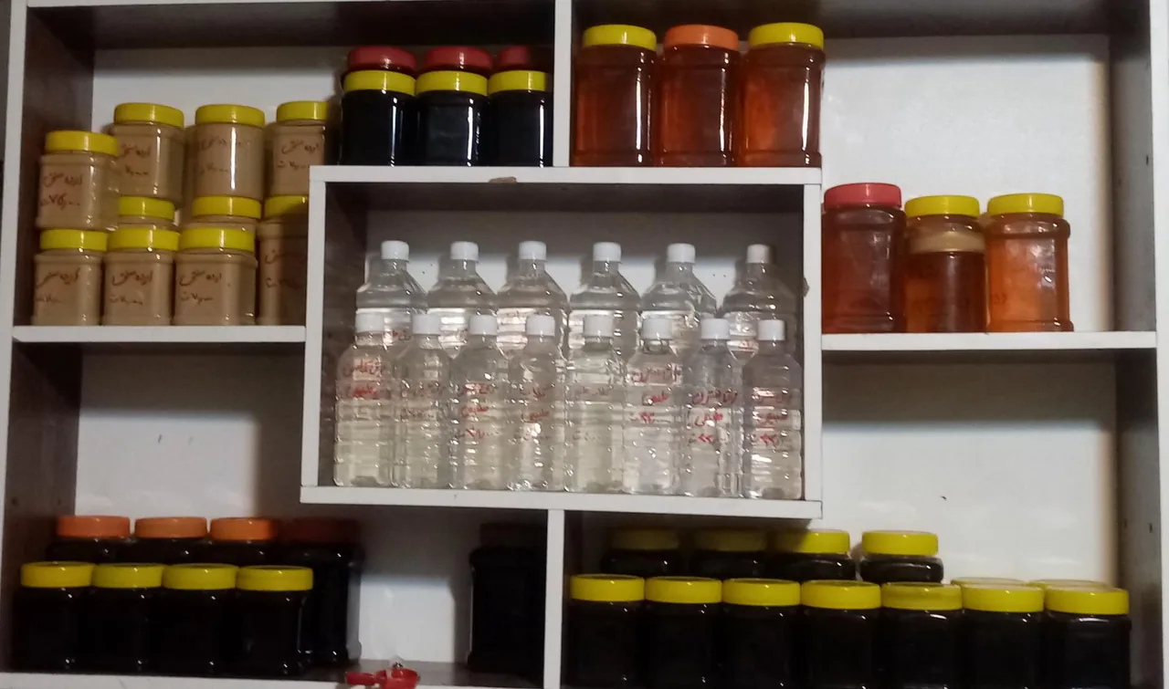 لبنیات و محصولات طبیعی قاسمی - خواربار و بقالی در کرمان - تصویر 4