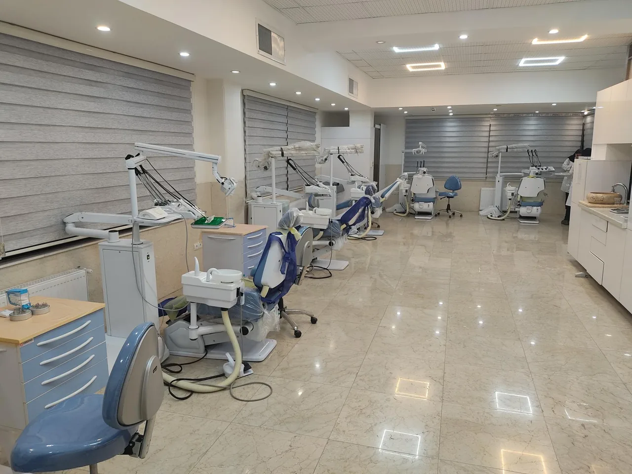 کلینیک دندانپزشکی ایلیا - دندانپزشک در کرمان