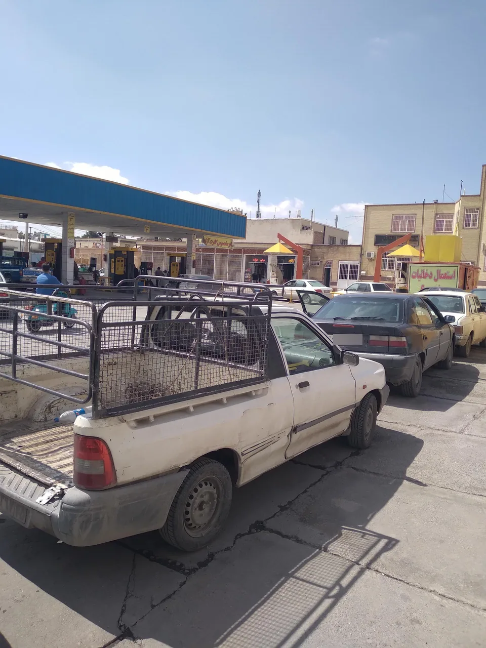 پمپ بنزین و گاز cng برادران انجم شعاع - تصویر 2