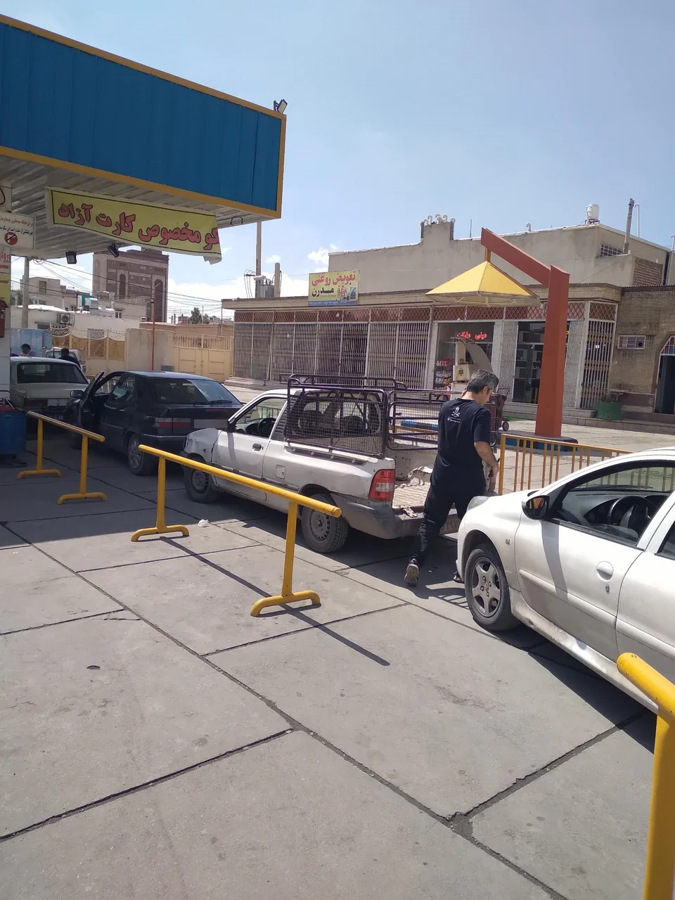 پمپ بنزین و گاز cng برادران انجم شعاع - تصویر 3