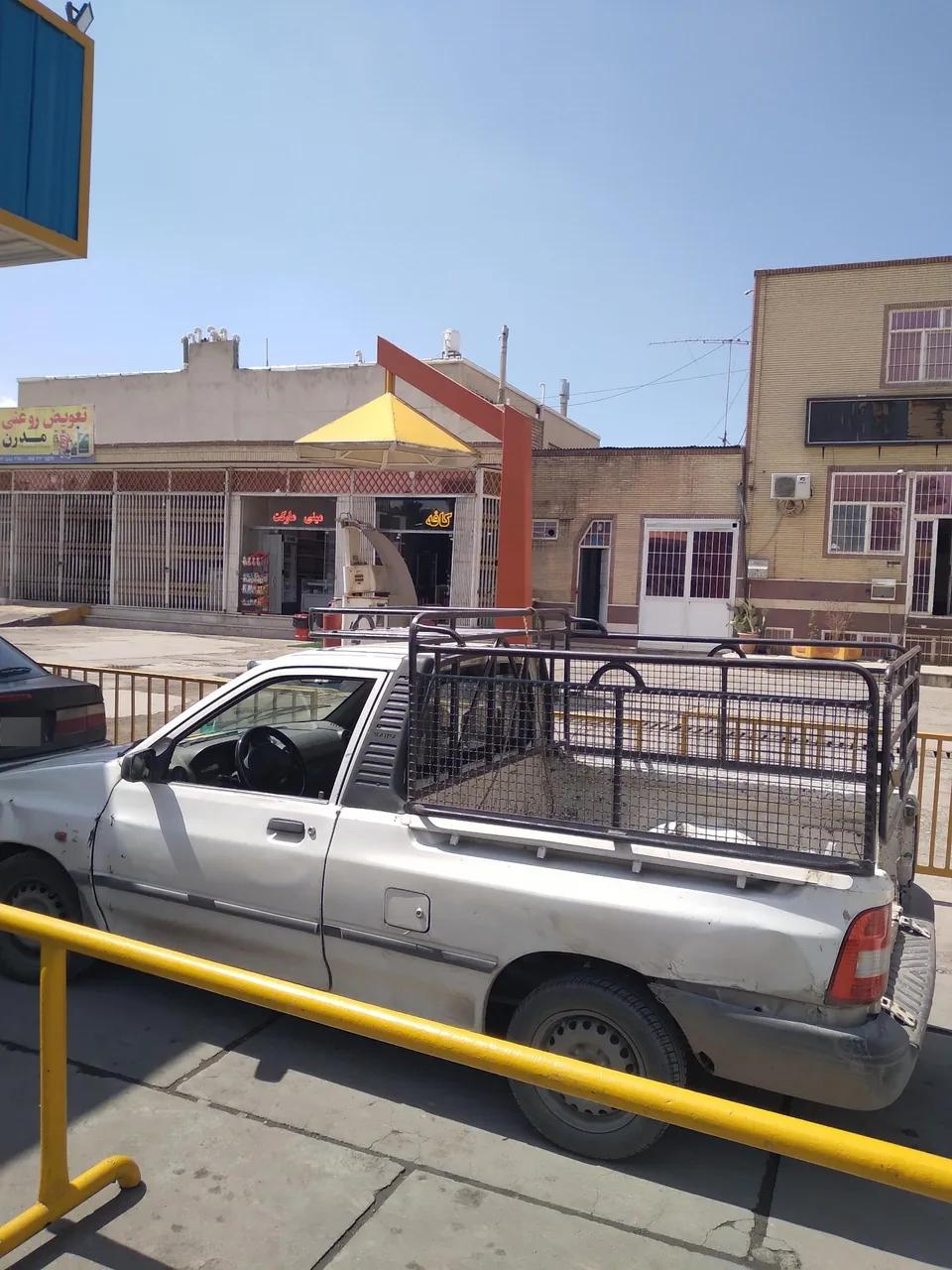 پمپ بنزین و گاز cng برادران انجم شعاع - تصویر 4