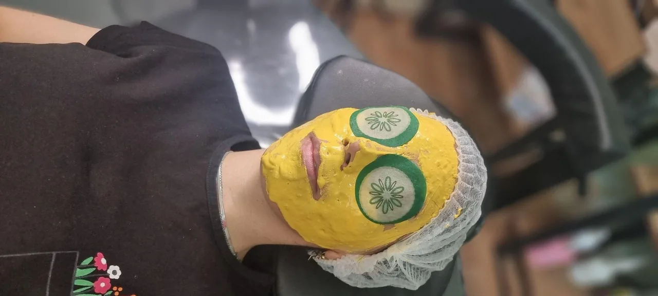 آکادمی تخصصی پوست یاس