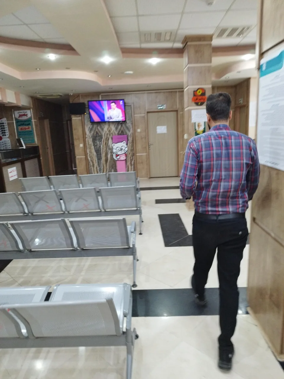 کلینیک چشم پزشکی بصیر - چشم‌پزشک در کرمان - تصویر 4