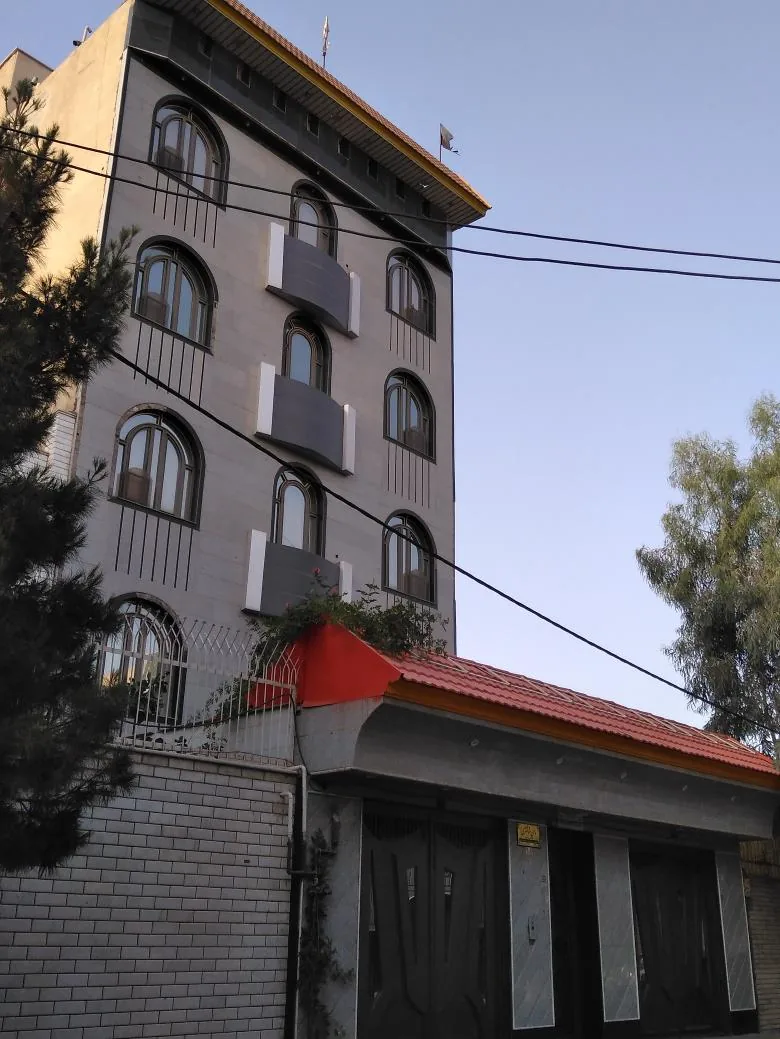 کارشناس مامایی شوشتری