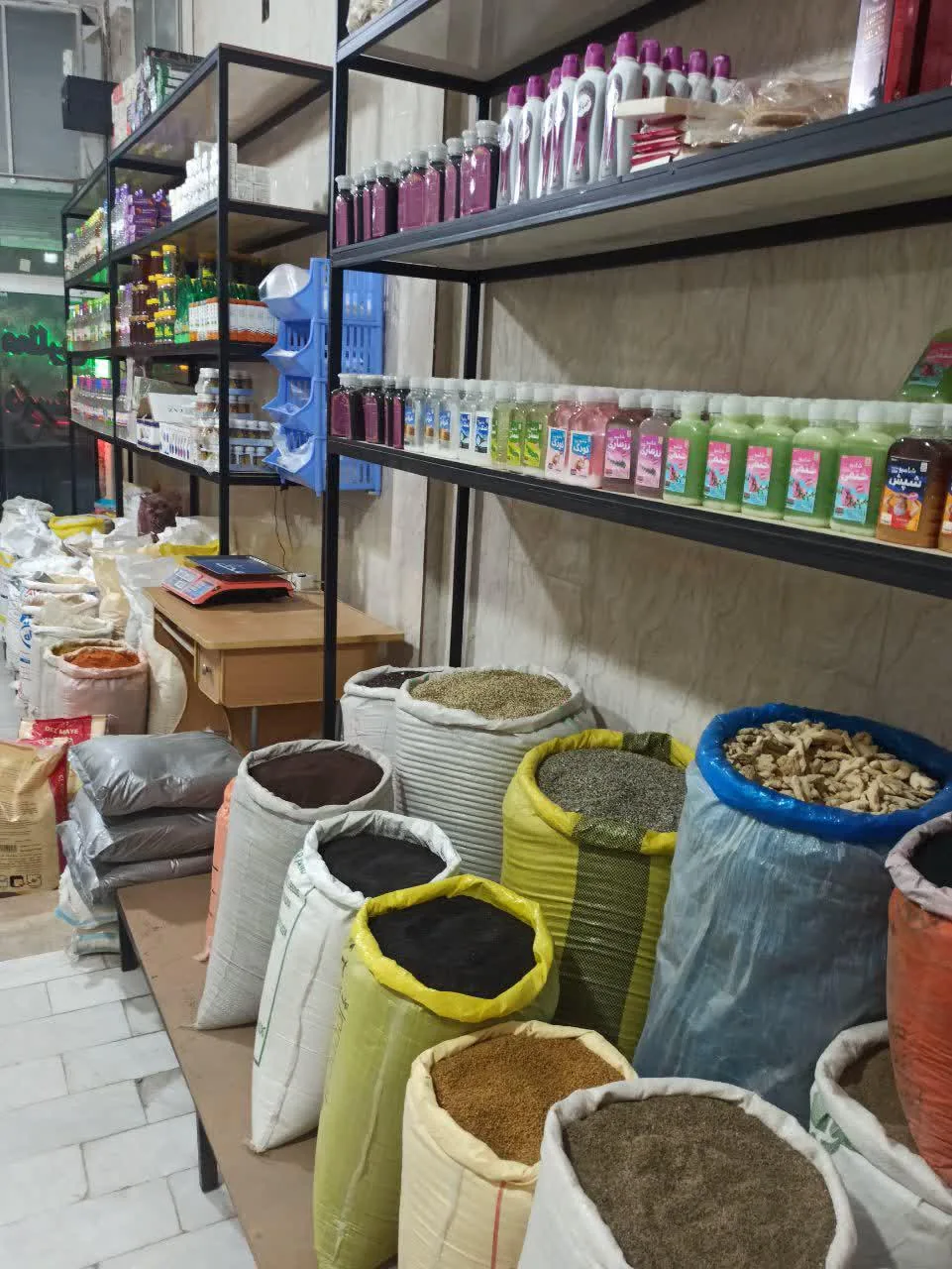 عطاری دوستان شعبه یادگار امام - تصویر 4