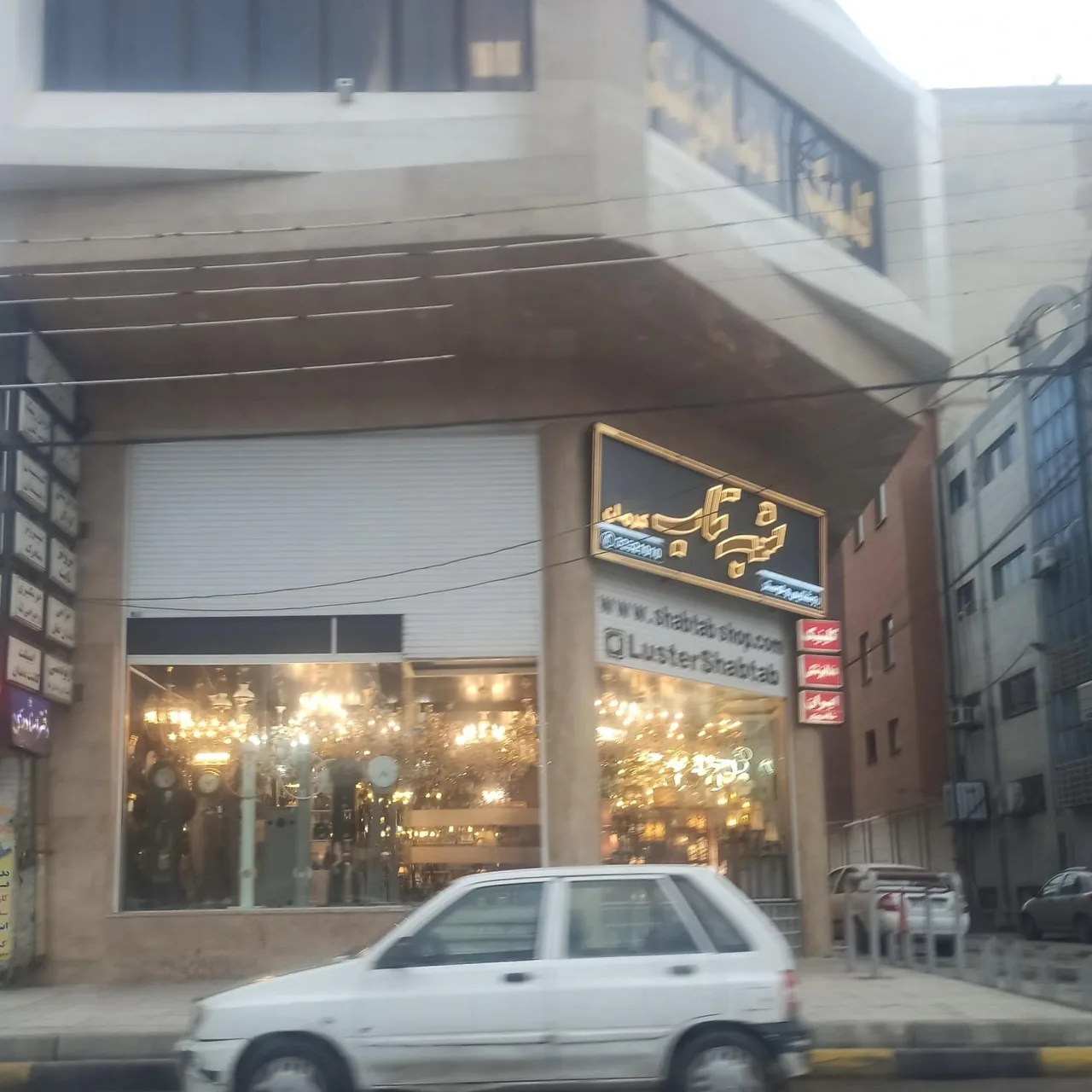 روشنایی و لوستر شب تاب - تصویر 2