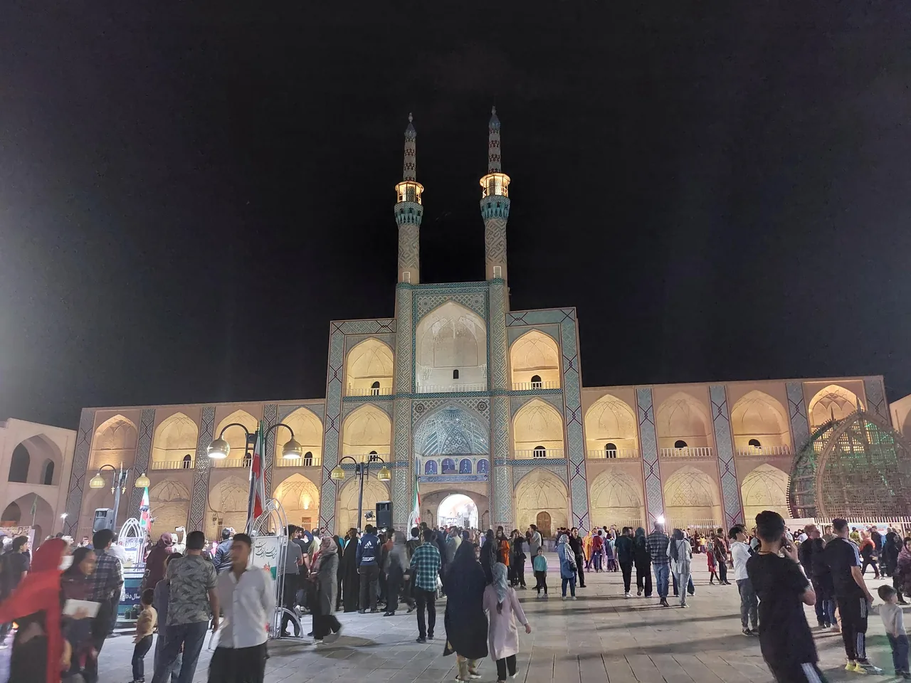پارکینگ عمومی - پارکینگ در یزد - تصویر 2