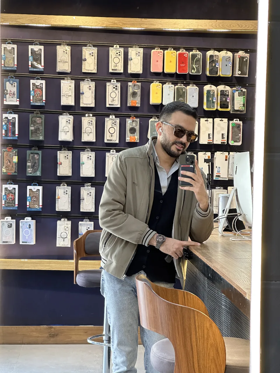 موبایل عباس پور - تصویر 2