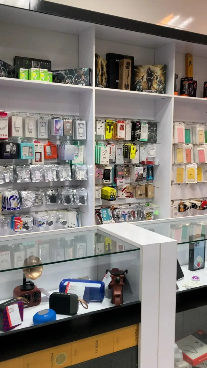 موبایل ماه زمین