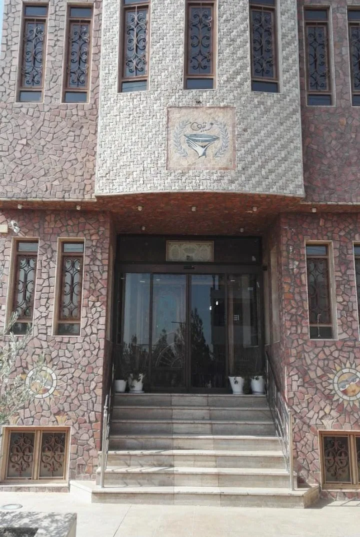 رستوران زیتون